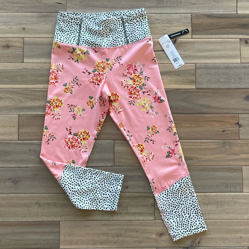 NWT Nanette Lepore Play Compression Capri Leggings in Garden Party, Size S
